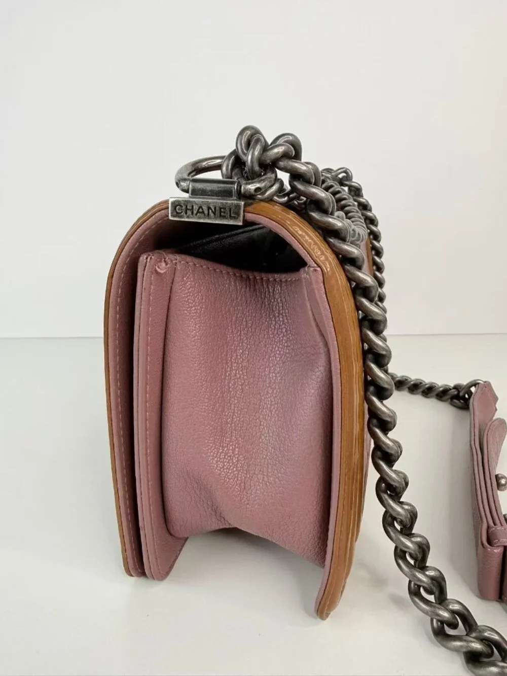 Channel boy flag bag